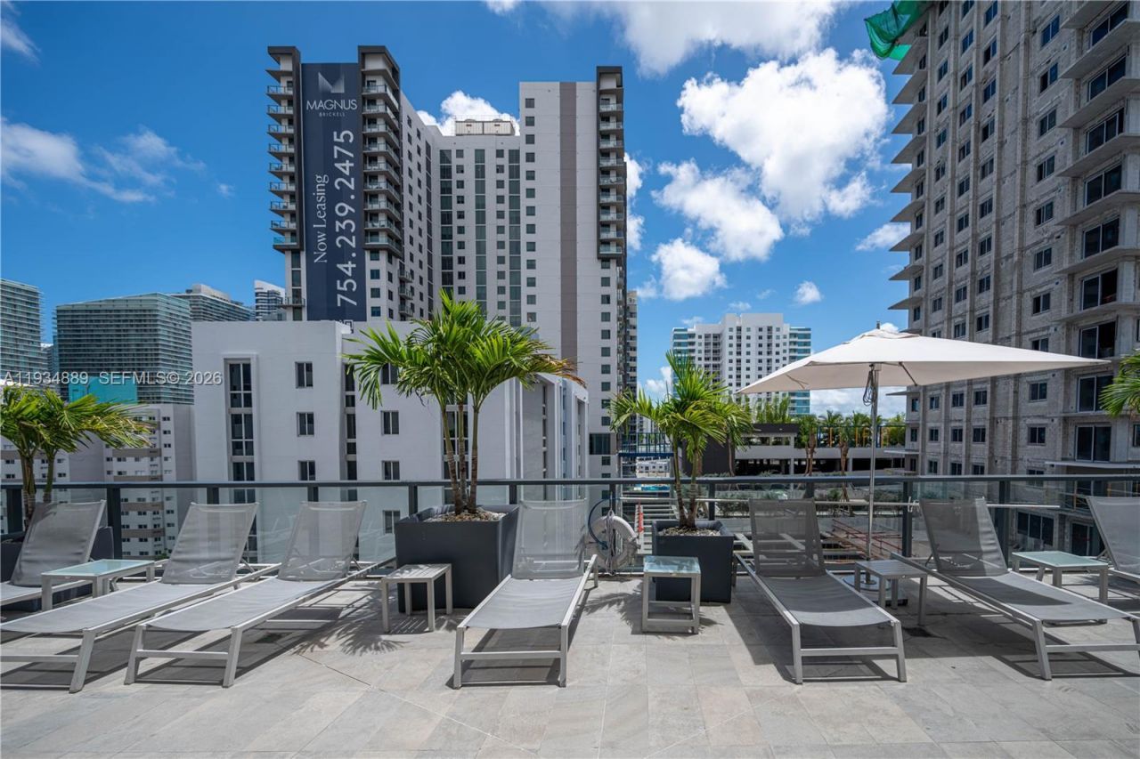 239 SW 9th St, Unit 2103, Miami, FL 33130 Photo