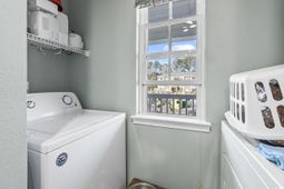 1242 River Oaks Dr. photo 4