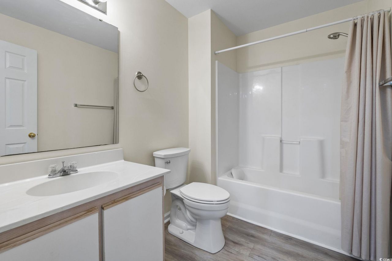 1242 River Oaks Dr. Photo 8