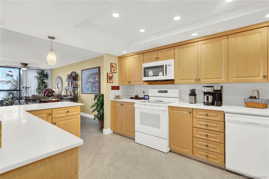 10410 S Ocean Drive, Unit 308, Jensen Beach, FL 34957 Photo