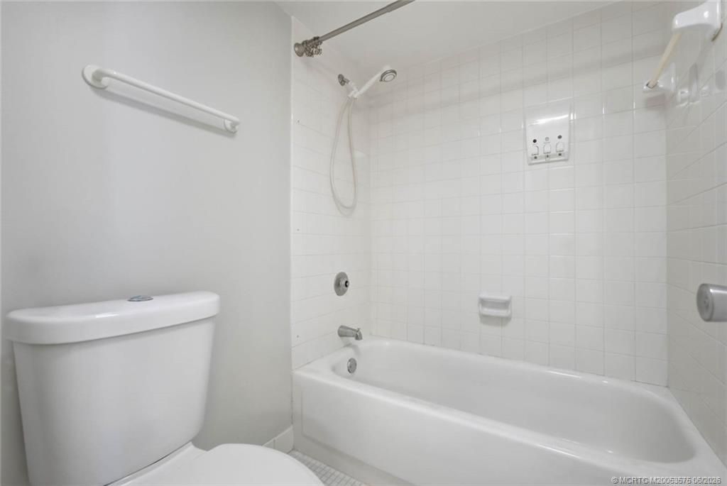 10410 S Ocean Drive, Unit 308, Jensen Beach, FL 34957 Photo