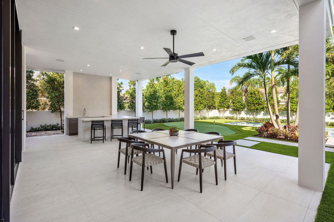 481 Thatch Palm Drive, Boca Raton, FL 33432 Photo