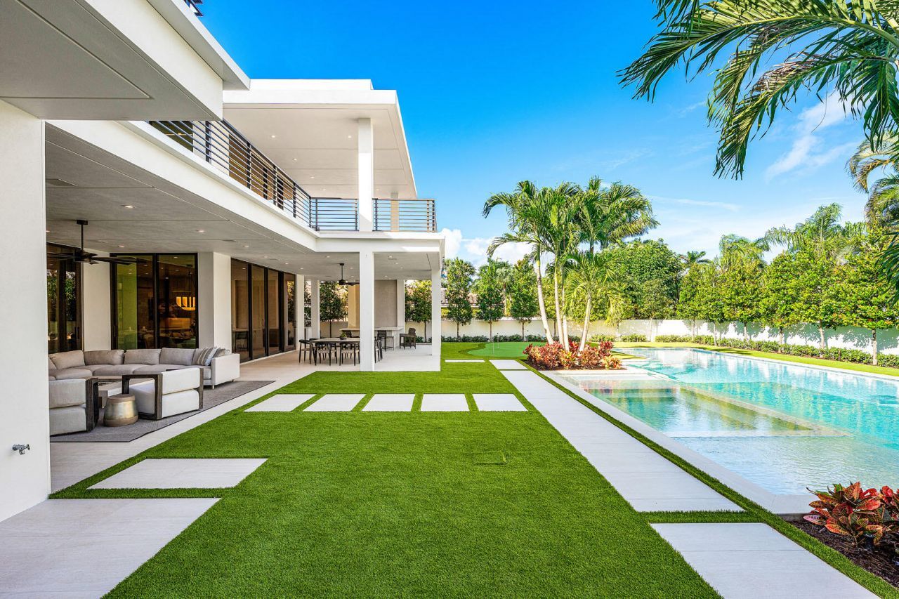 481 Thatch Palm Drive, Boca Raton, FL 33432 Photo