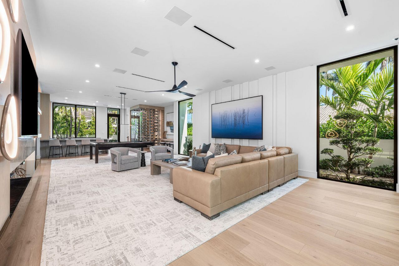 481 Thatch Palm Drive, Boca Raton, FL 33432 Photo