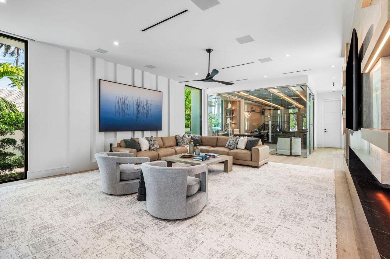 481 Thatch Palm Drive, Boca Raton, FL 33432 Photo