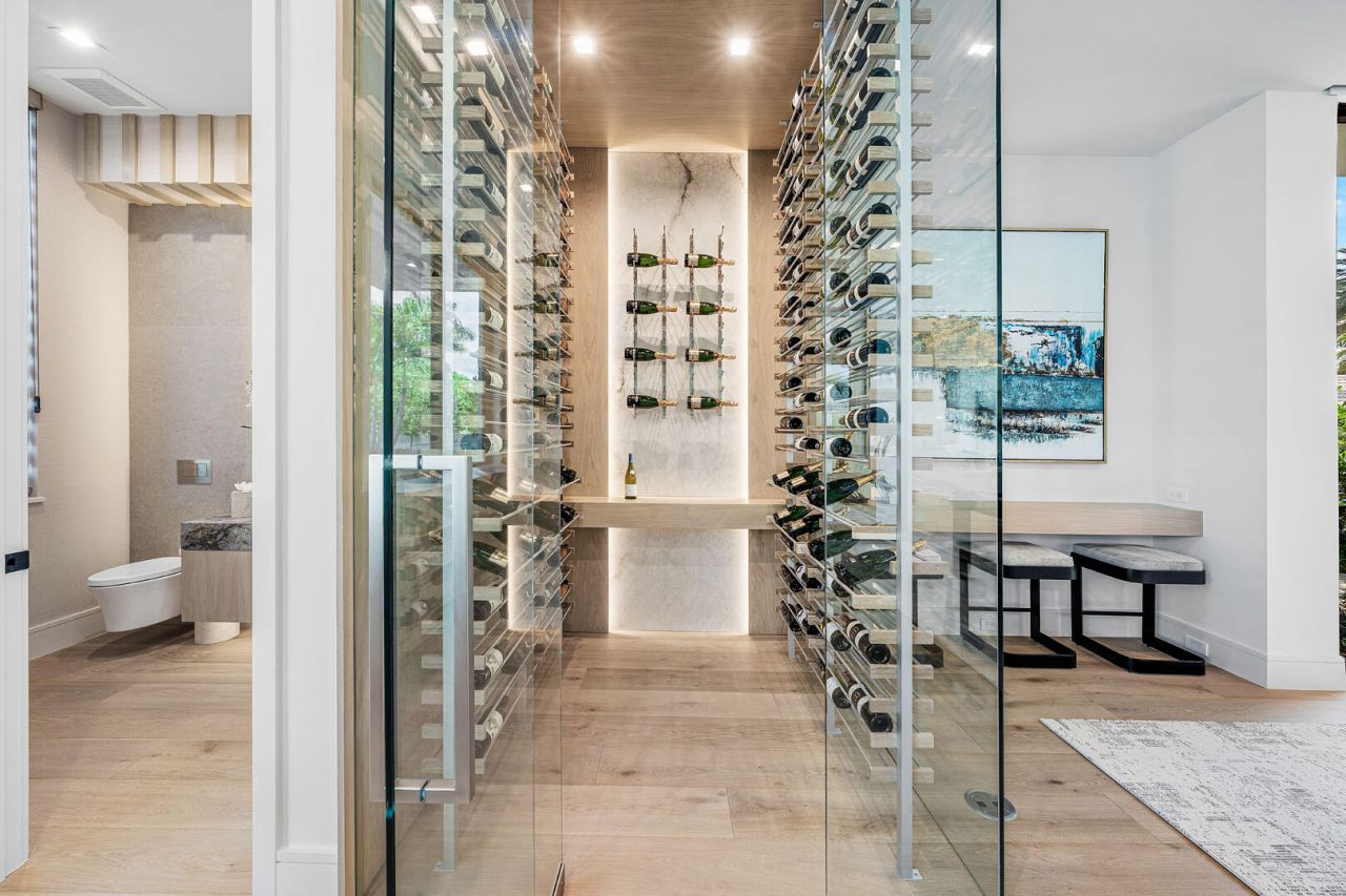 481 Thatch Palm Drive, Boca Raton, FL 33432 Photo