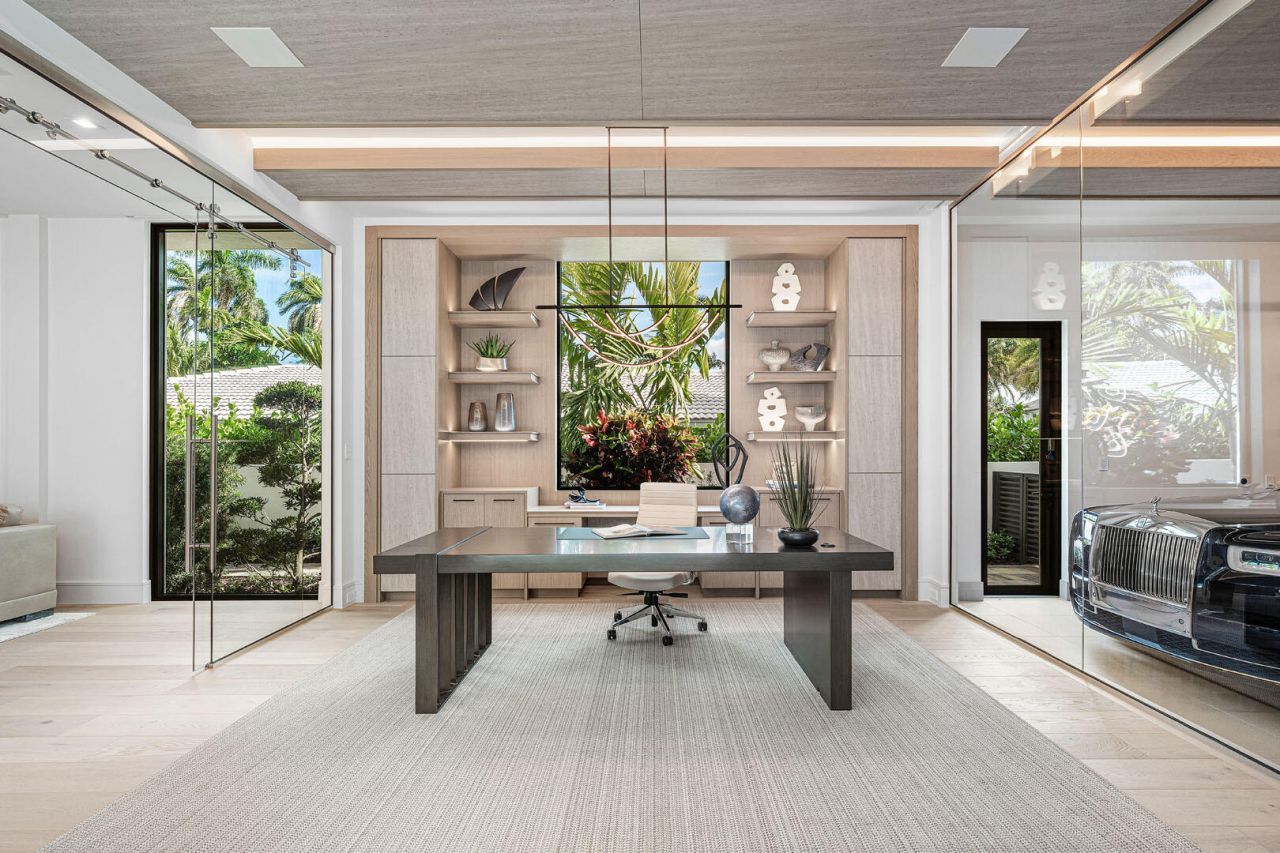 481 Thatch Palm Drive, Boca Raton, FL 33432 Photo