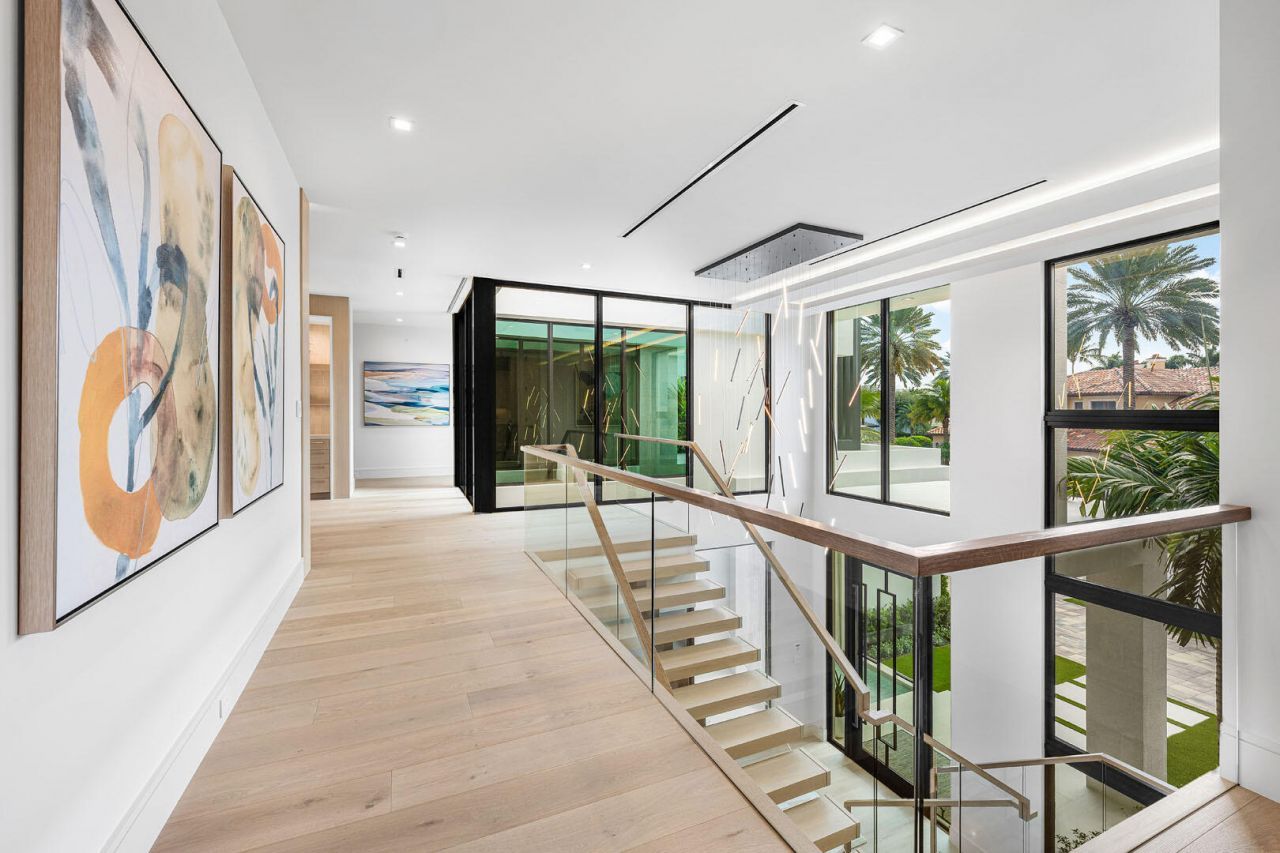 481 Thatch Palm Drive, Boca Raton, FL 33432 Photo