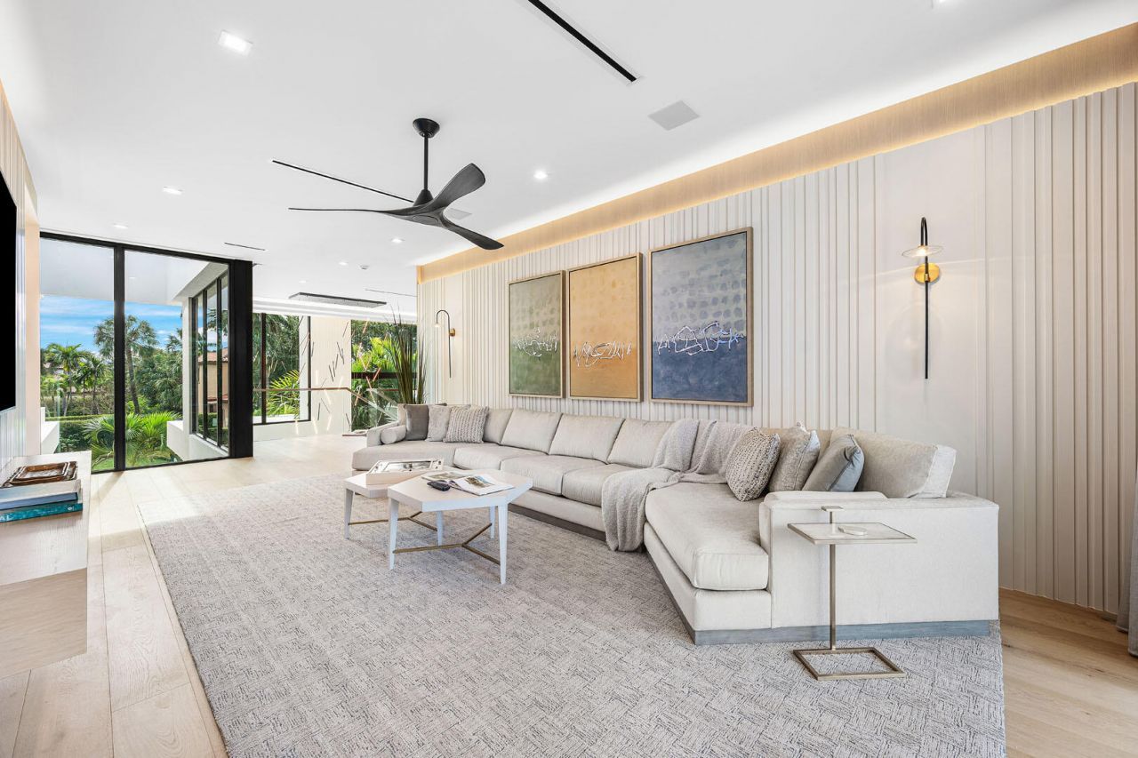 481 Thatch Palm Drive, Boca Raton, FL 33432 Photo