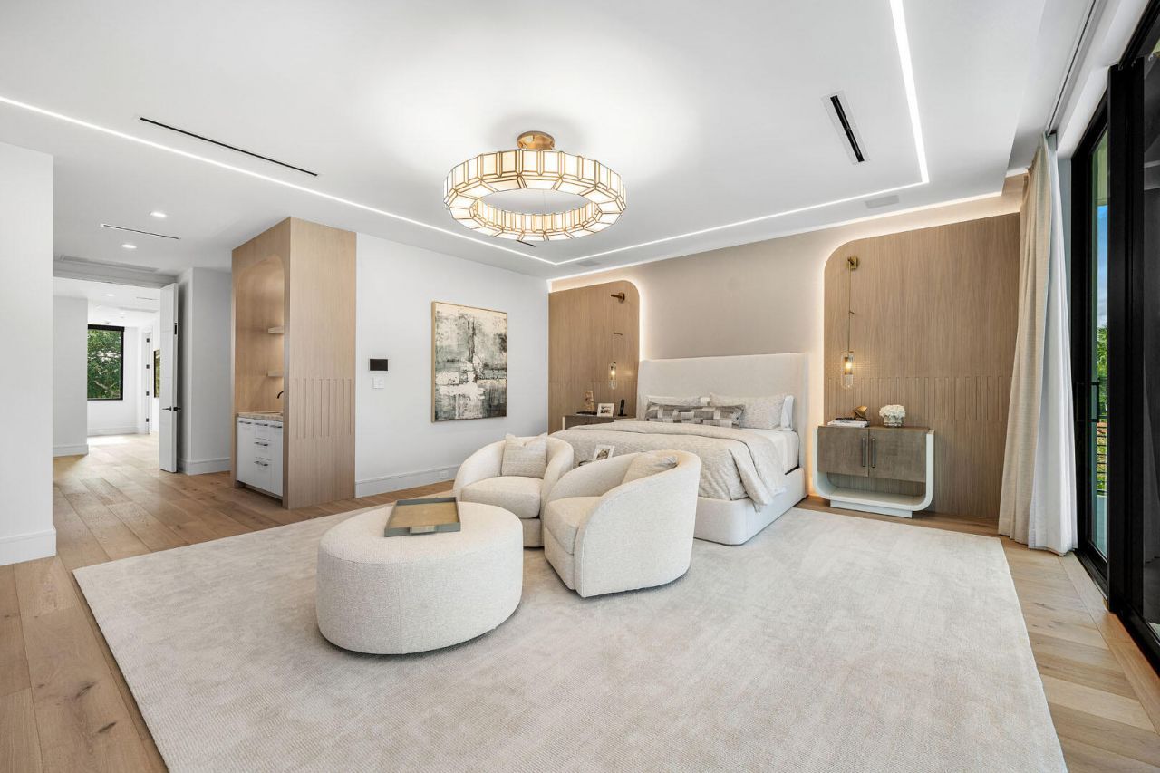 481 Thatch Palm Drive, Boca Raton, FL 33432 Photo