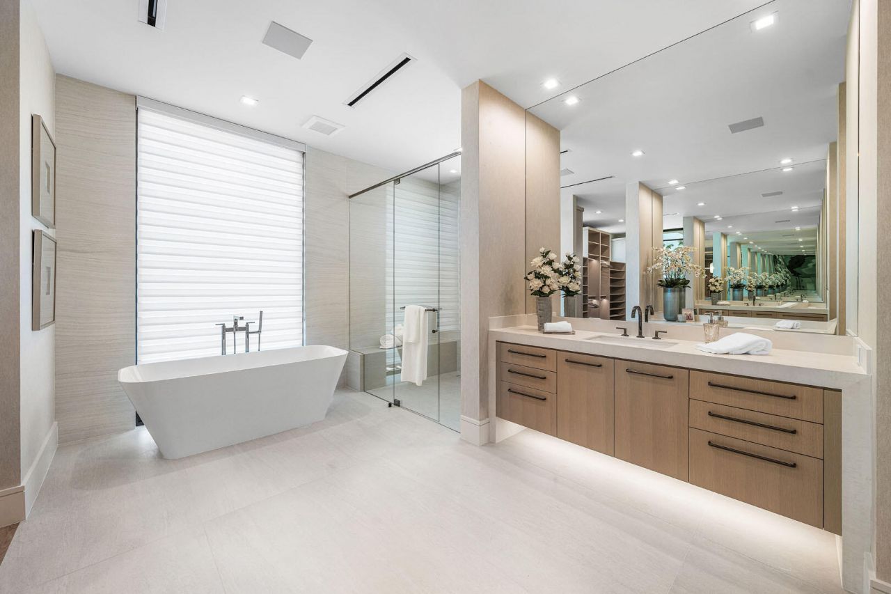 481 Thatch Palm Drive, Boca Raton, FL 33432 Photo