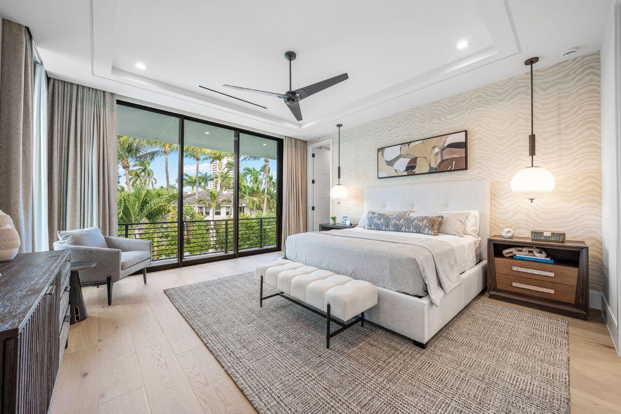 481 Thatch Palm Drive, Boca Raton, FL 33432 Photo