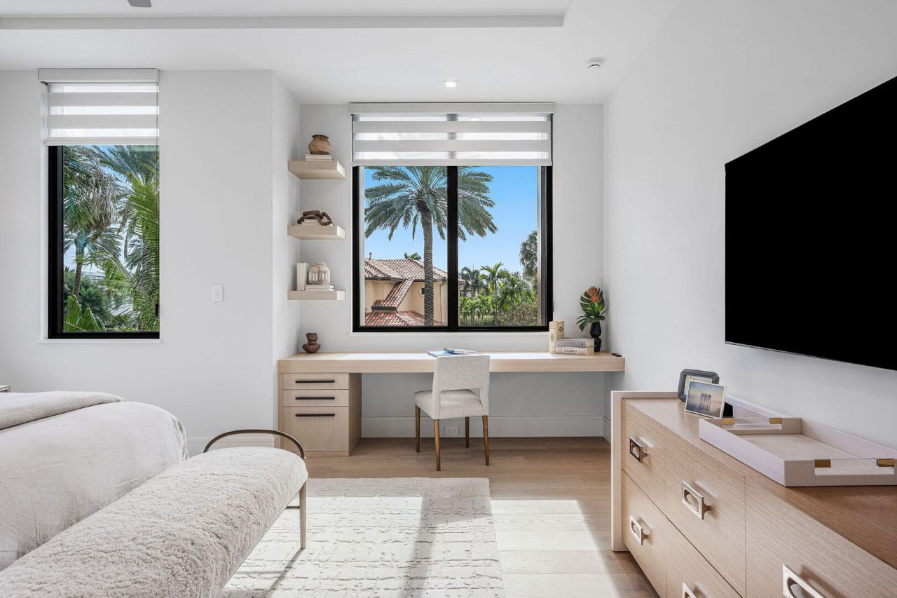 481 Thatch Palm Drive, Boca Raton, FL 33432 Photo