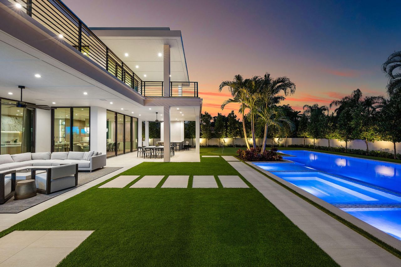 481 Thatch Palm Drive, Boca Raton, FL 33432 Photo