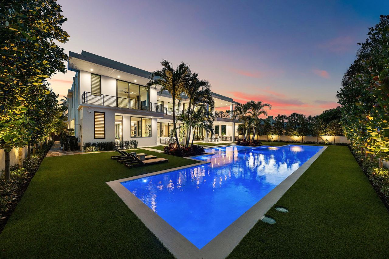 481 Thatch Palm Drive, Boca Raton, FL 33432 Photo