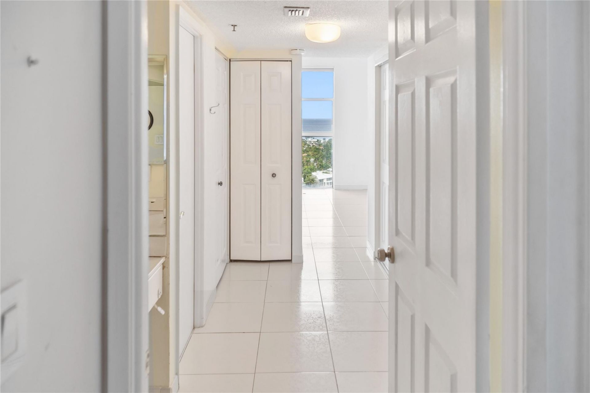 20505 E Country Club Drive, Unit PH33, Aventura, FL 33180 Photo