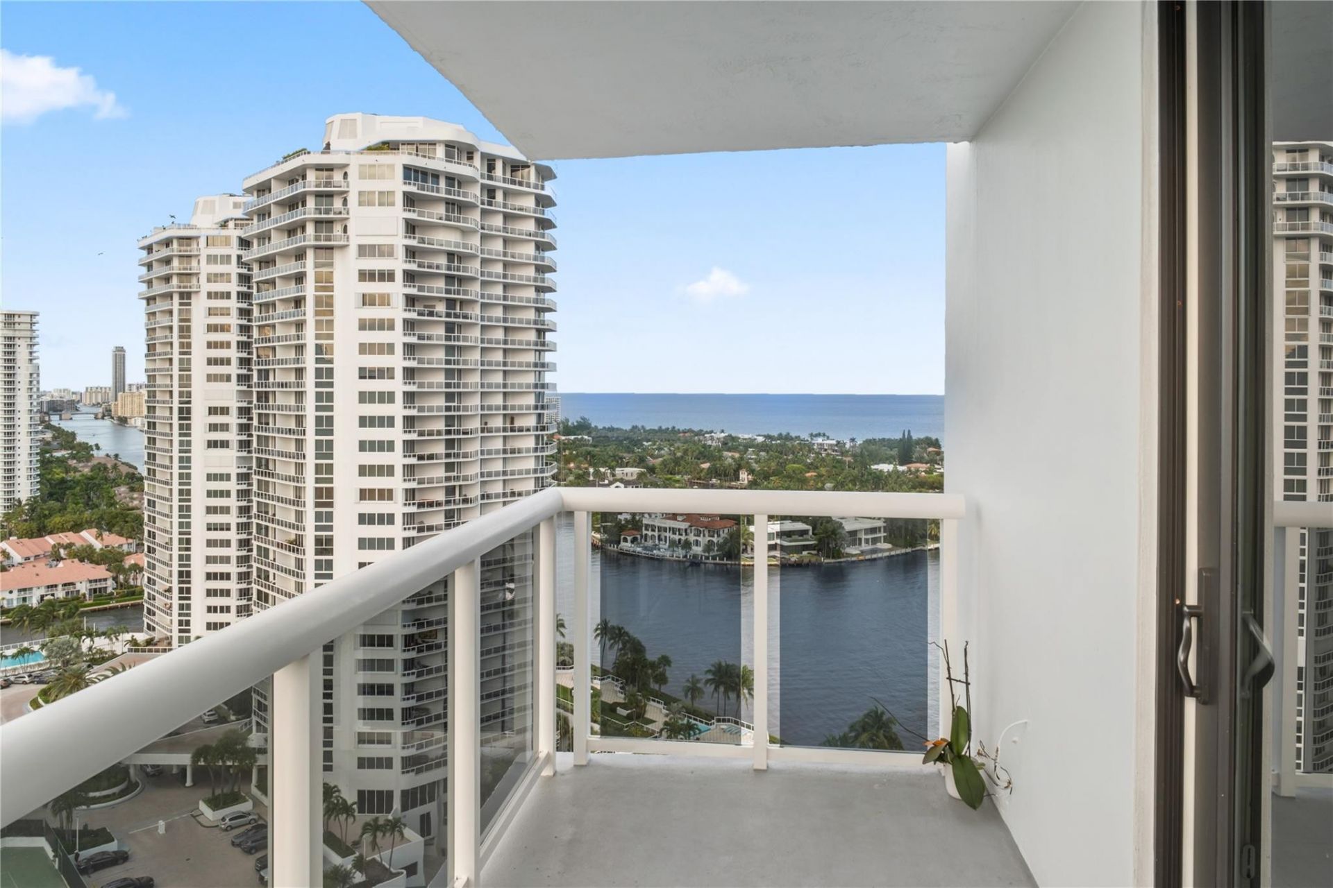 20505 E Country Club Drive, Unit PH33, Aventura, FL 33180 Photo