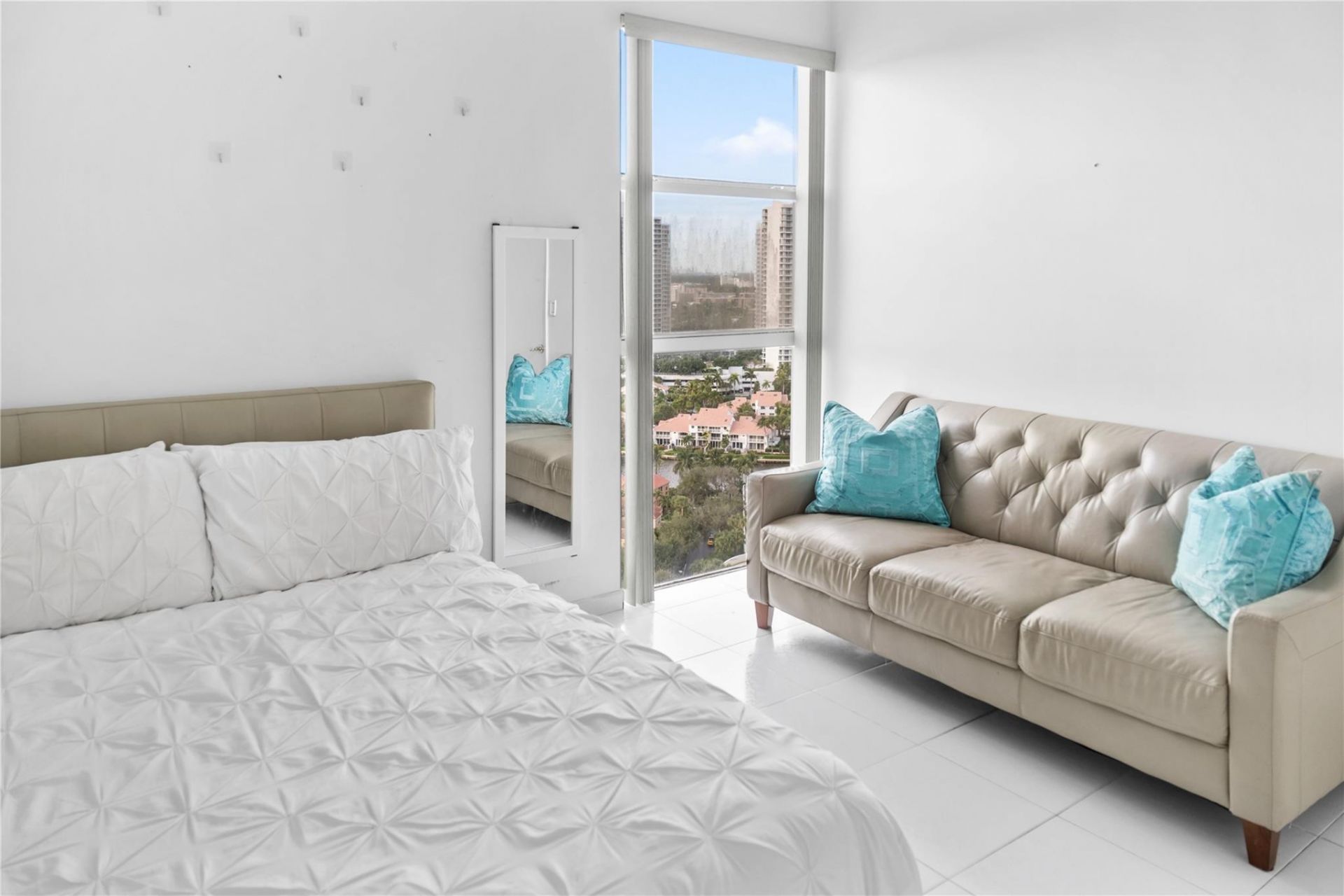 20505 E Country Club Drive, Unit PH33, Aventura, FL 33180 Photo