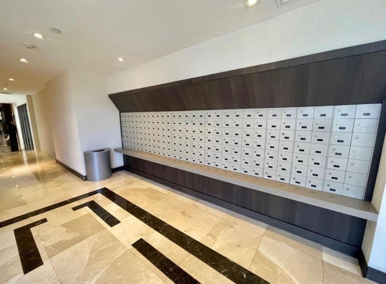 20505 E Country Club Drive, Unit PH33, Aventura, FL 33180 Photo