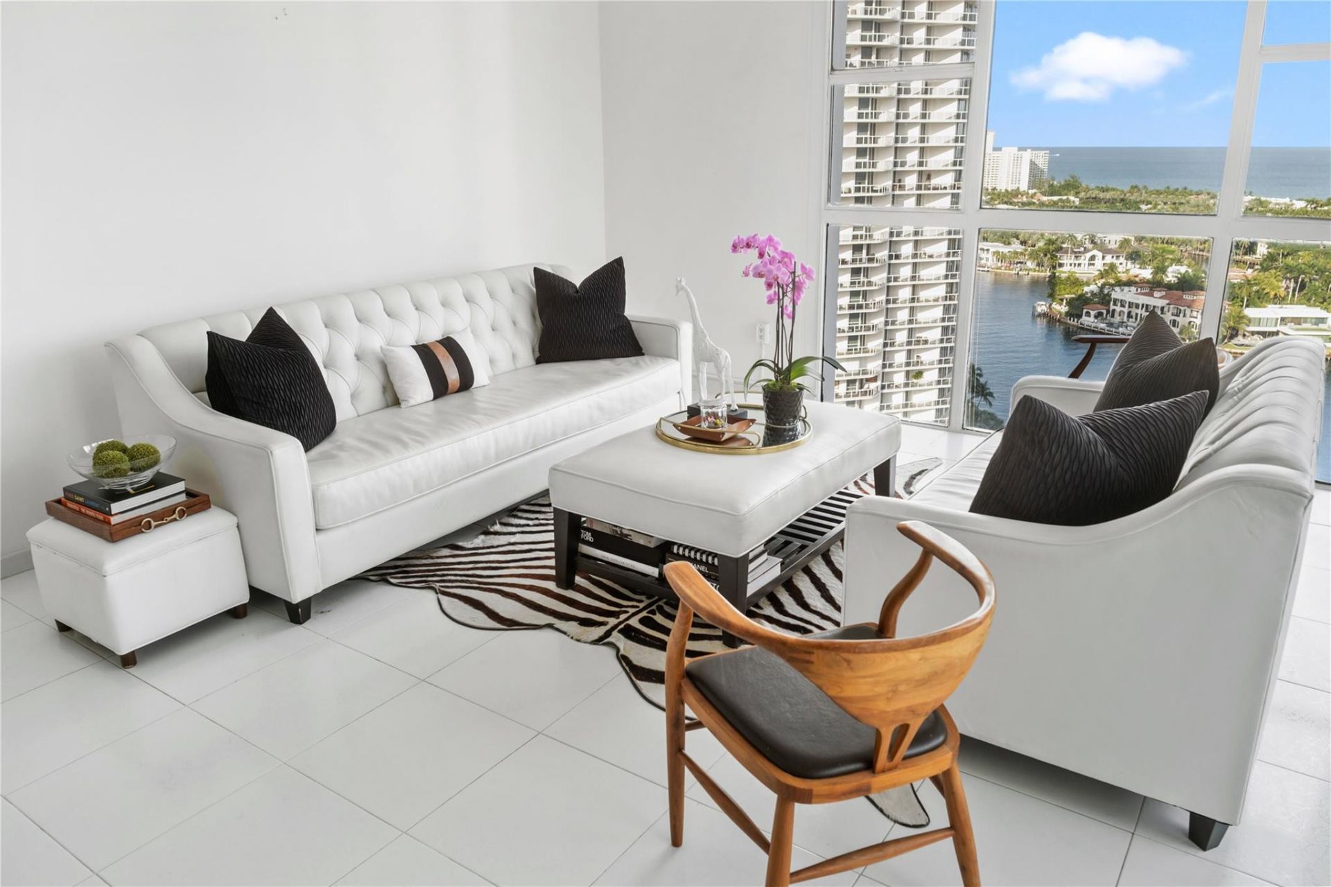 20505 E Country Club Drive, Unit PH33, Aventura, FL 33180 Photo