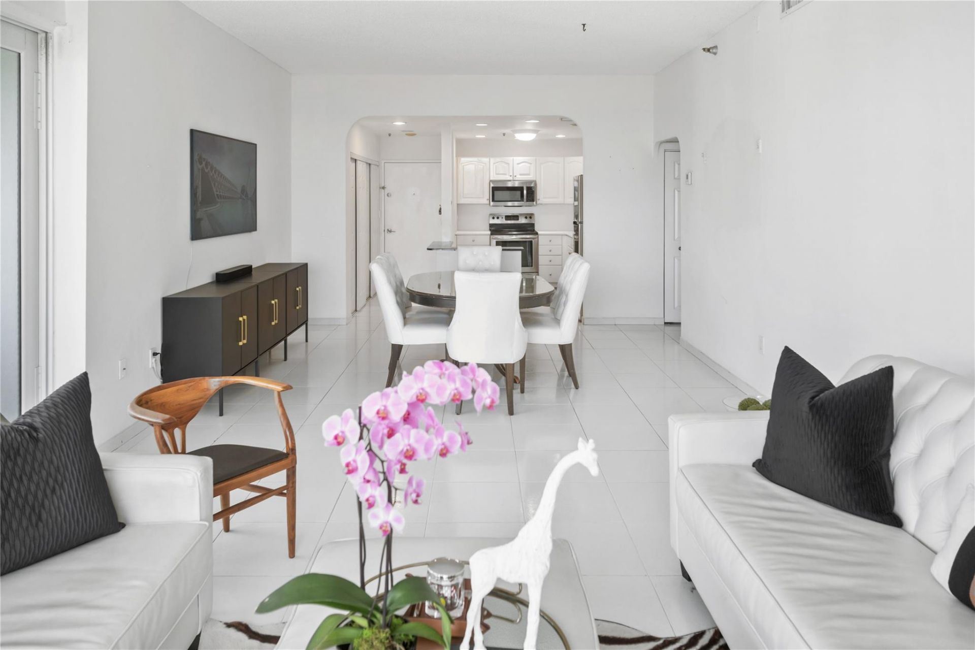 20505 E Country Club Drive, Unit PH33, Aventura, FL 33180 Photo