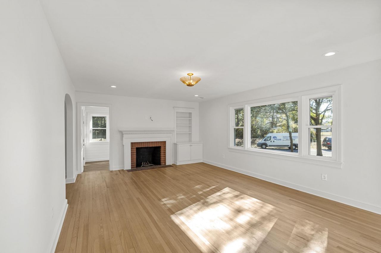 5000 Lancaster Street Photo 13