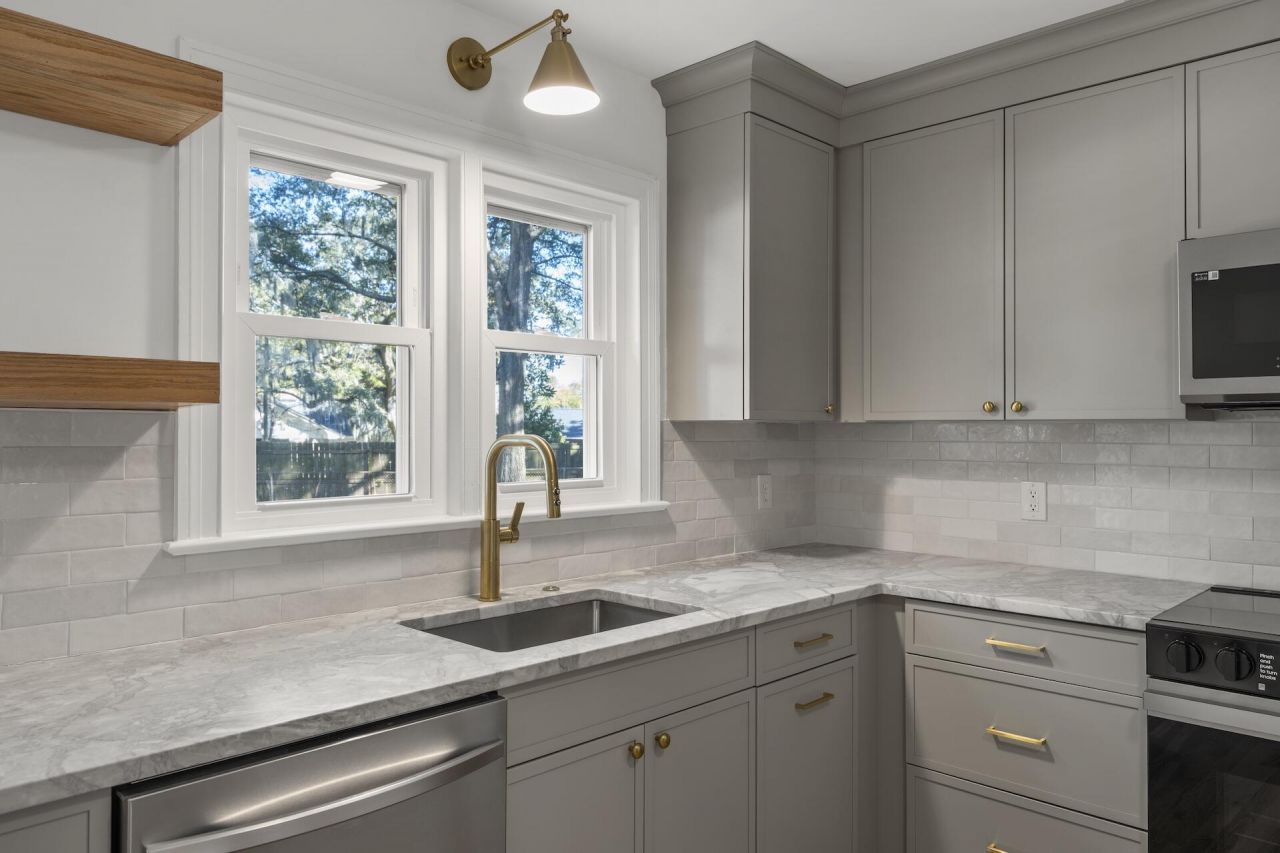 5000 Lancaster Street Photo 7