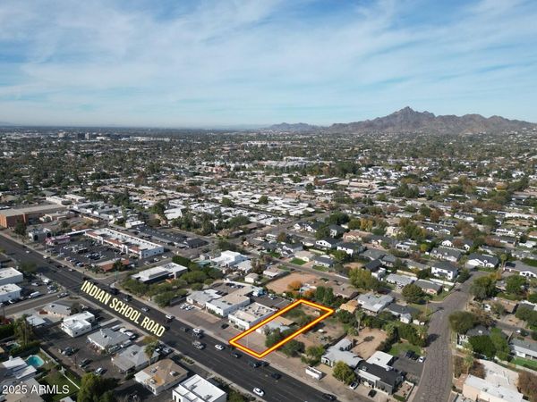 3834 E INDIAN SCHOOL Road, Phoenix, AZ 85018