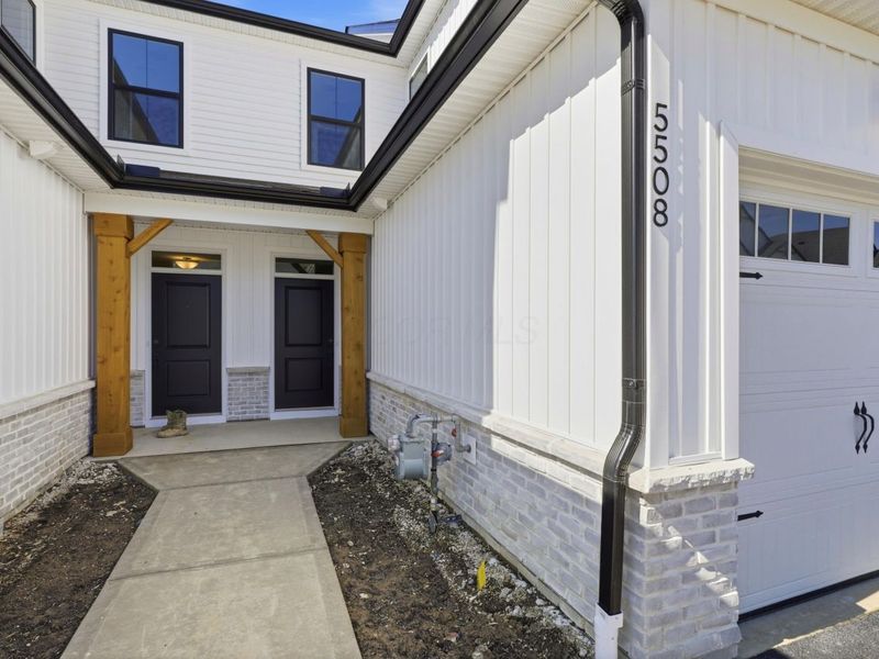 5508 Fawnsbury Court, Powell, OH 43065 Photo 2