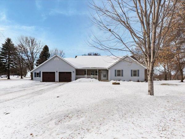 1502 Armstrong Circle NW, Alexandria, MN 56308