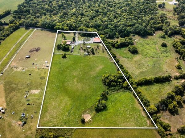 2600 Round Hill Rd, Lewisburg, TN 37091