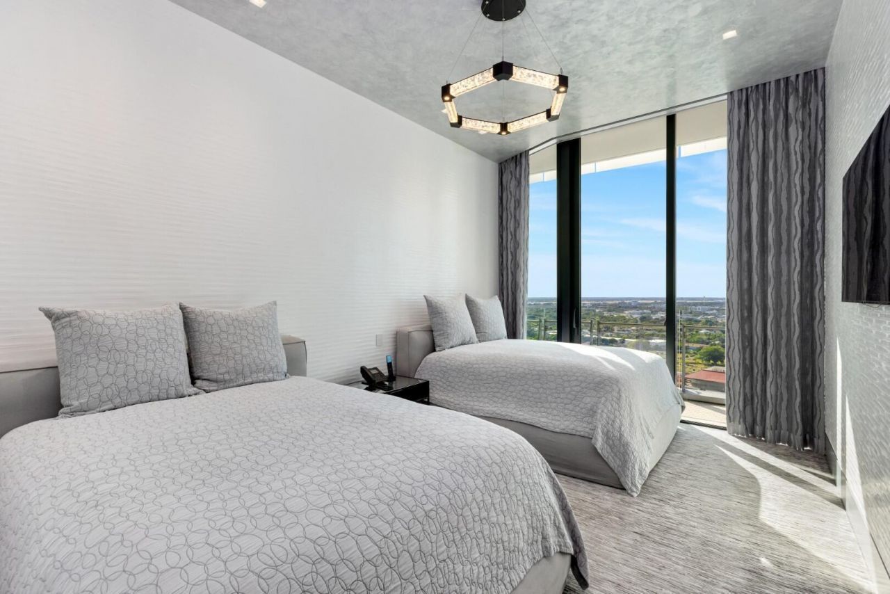 1100 S Flagler Drive, Unit 2401/2402, West Palm Beach, FL 33401 Photo