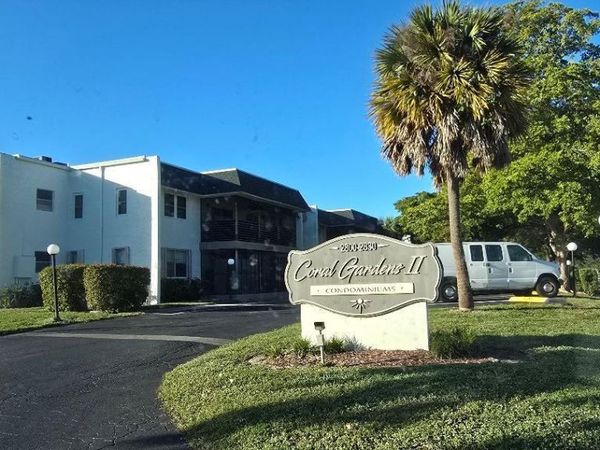 2810 Riverside Drive, Unit 202, Coral Springs, FL 33065