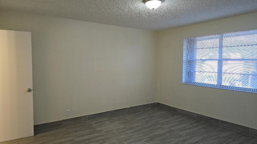 2810 Riverside Drive, Unit 202, Coral Springs, FL 33065 Photo