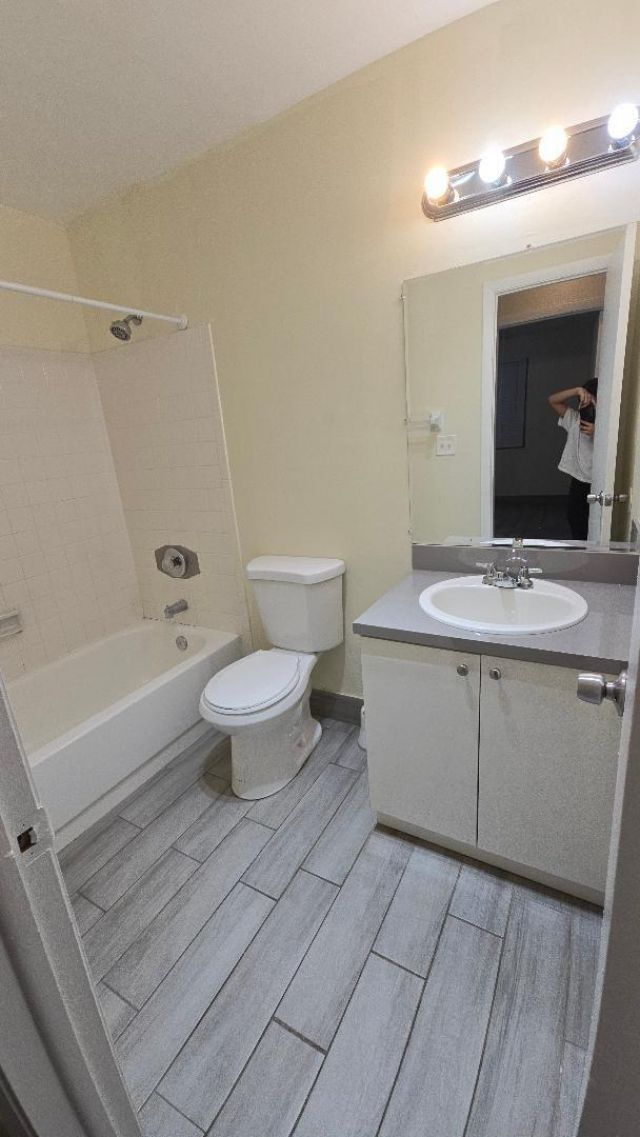 2810 Riverside Drive, Unit 202, Coral Springs, FL 33065 Photo