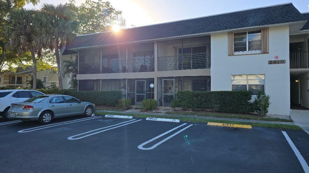 2810 Riverside Drive, Unit 202, Coral Springs, FL 33065 Photo