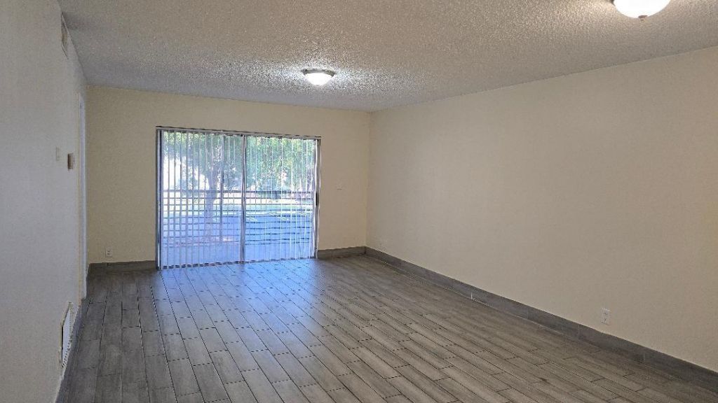 2810 Riverside Drive, Unit 202, Coral Springs, FL 33065 Photo