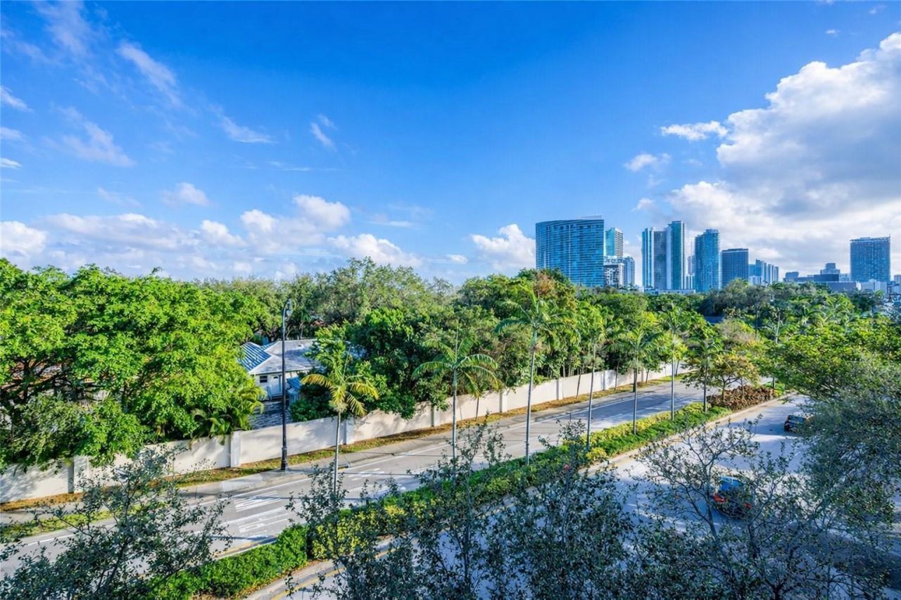 4250 Biscayne Boulevard, Unit 402, Miami, FL 33137 Photo