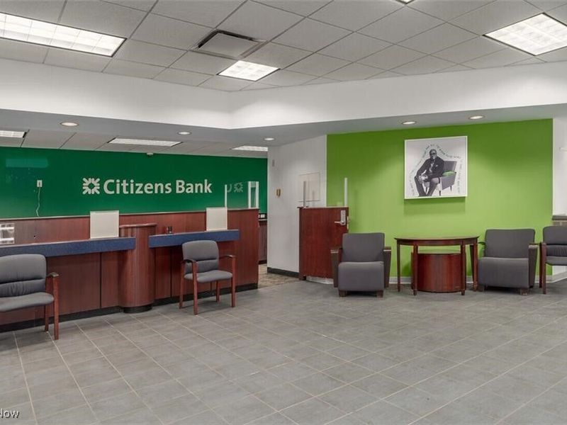 365 E 200th Street, Euclid, OH 44119 Photo 4