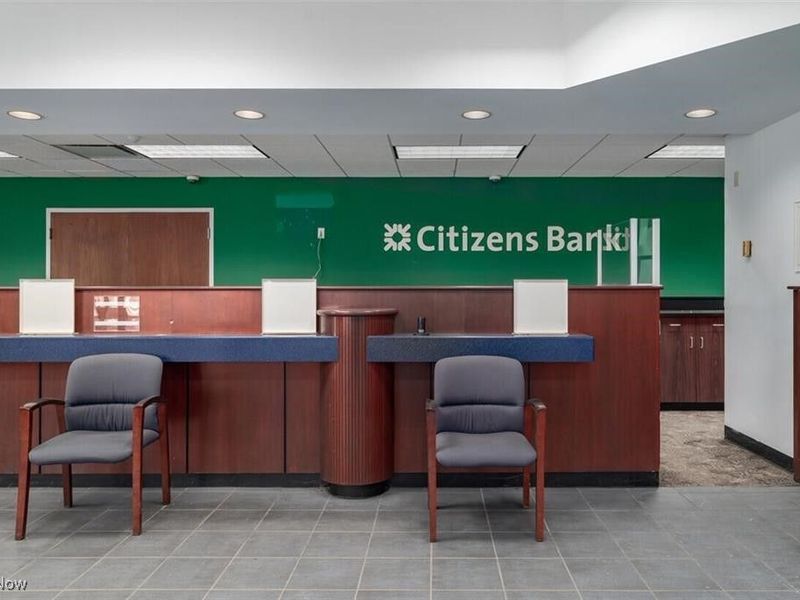 365 E 200th Street, Euclid, OH 44119 Photo 8