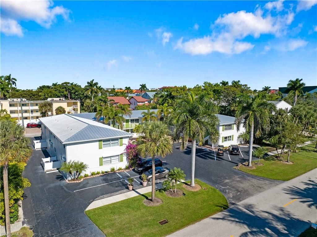 975 9th Ave S, Unit 1, Naples, FL 34102 Photo