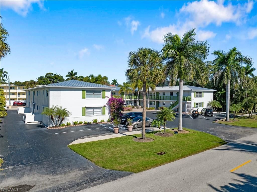 975 9th Ave S, Unit 1, Naples, FL 34102 Photo