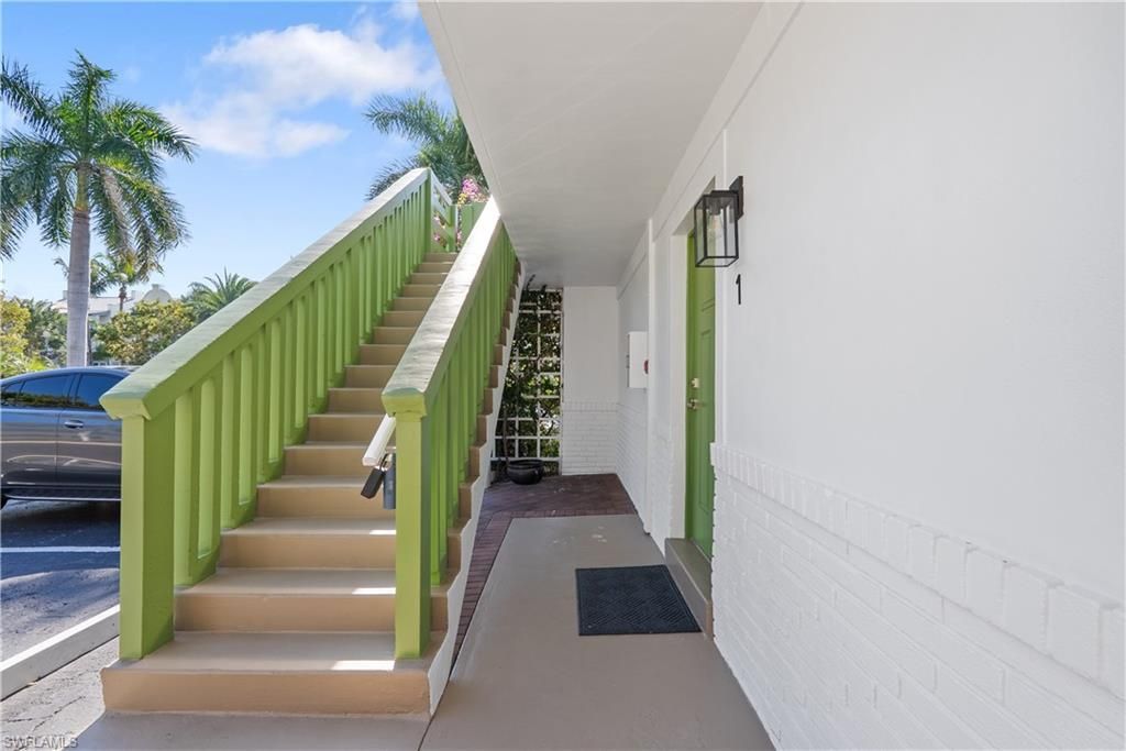 975 9th Ave S, Unit 1, Naples, FL 34102 Photo