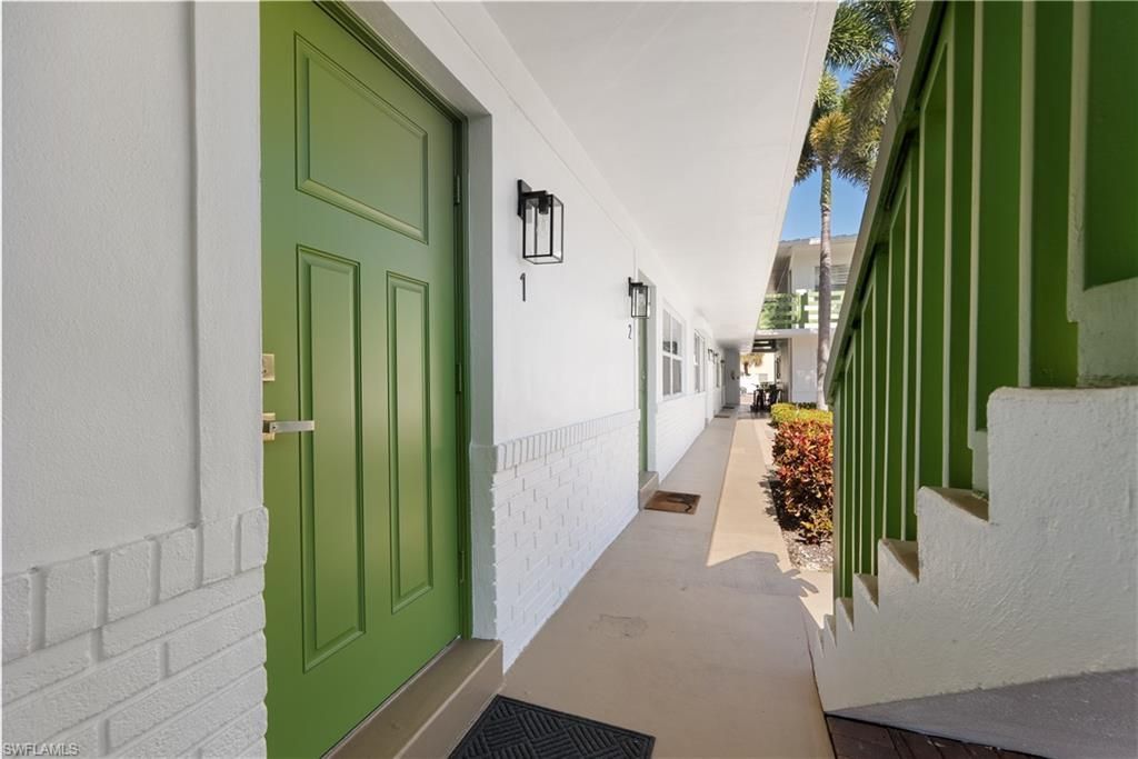 975 9th Ave S, Unit 1, Naples, FL 34102 Photo