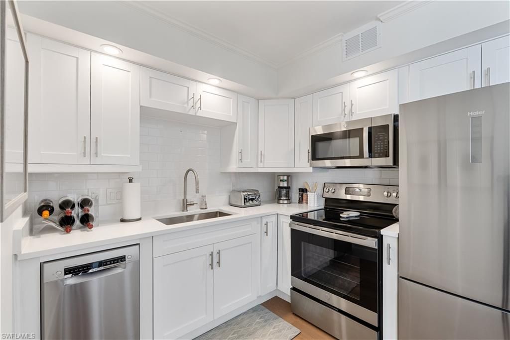 975 9th Ave S, Unit 1, Naples, FL 34102 Photo