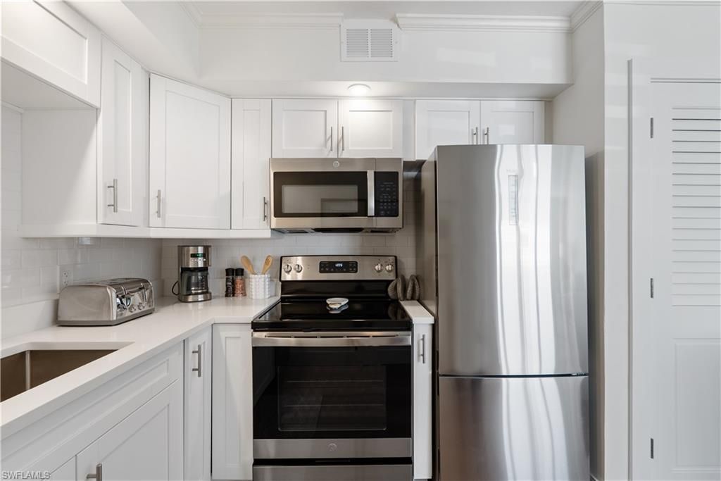 975 9th Ave S, Unit 1, Naples, FL 34102 Photo