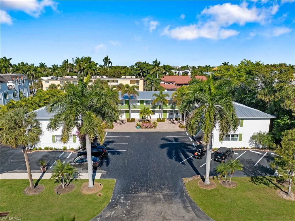 975 9th Ave S, Unit 1, Naples, FL 34102 Photo