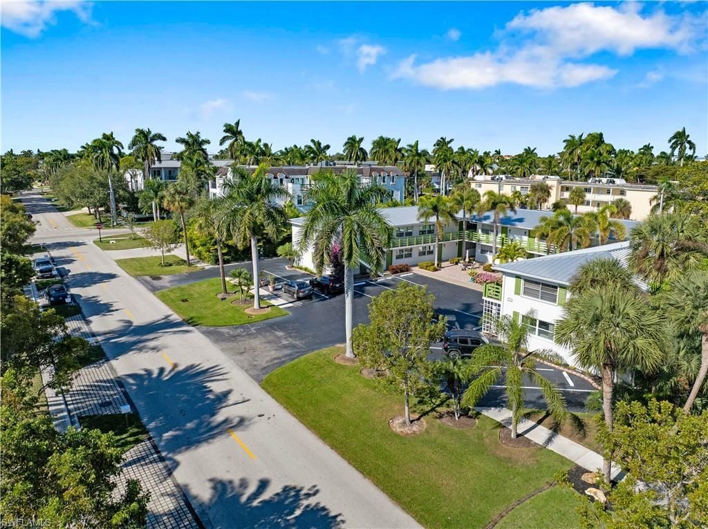 975 9th Ave S, Unit 1, Naples, FL 34102 Photo