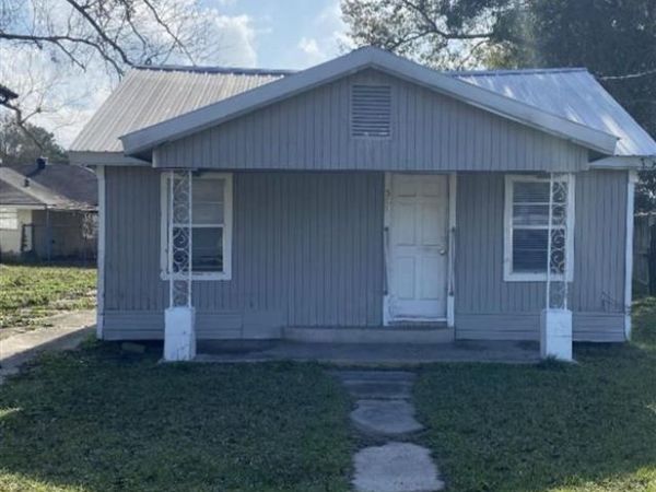 511 E Lincoln Street, Sulphur, LA 70663