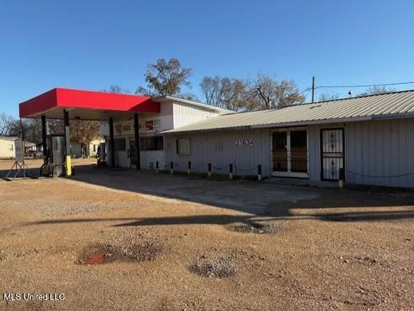 31634 Highway 442, Schlater, MS 38952